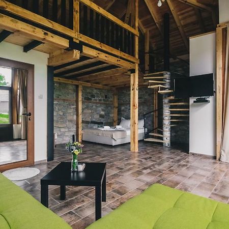 Завоя Hotell Krusjuna Exteriör bild