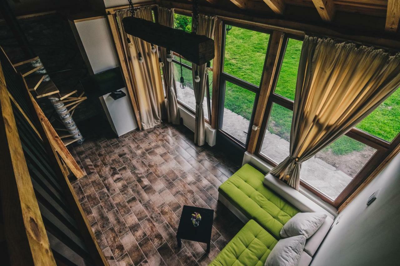 Завоя Hotell Krusjuna Exteriör bild